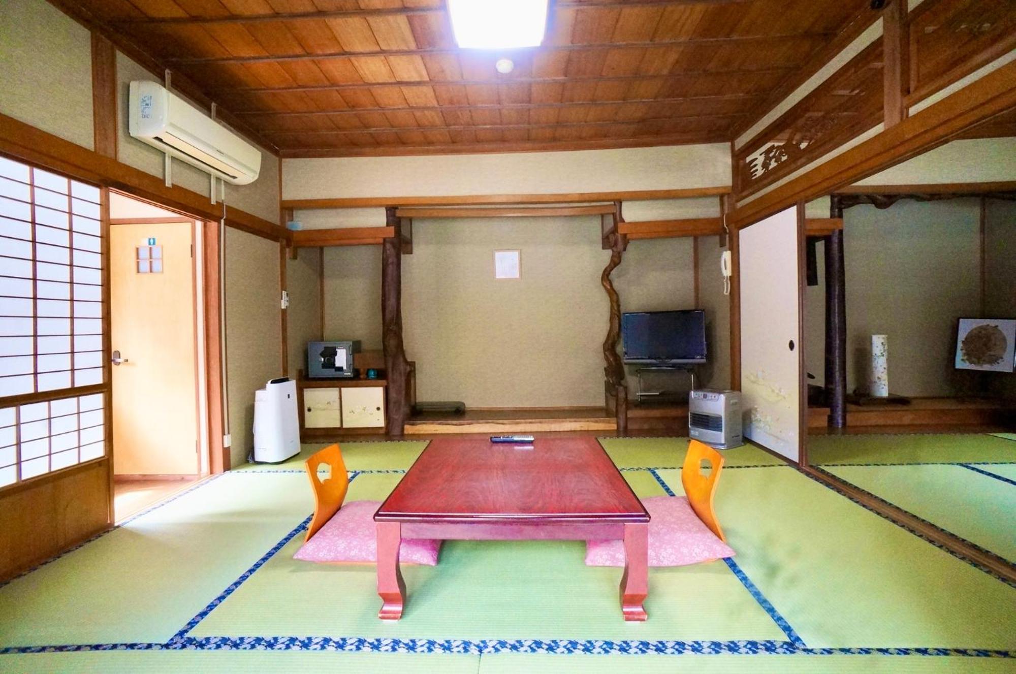 Takaosou Hotel Yufu Exterior foto
